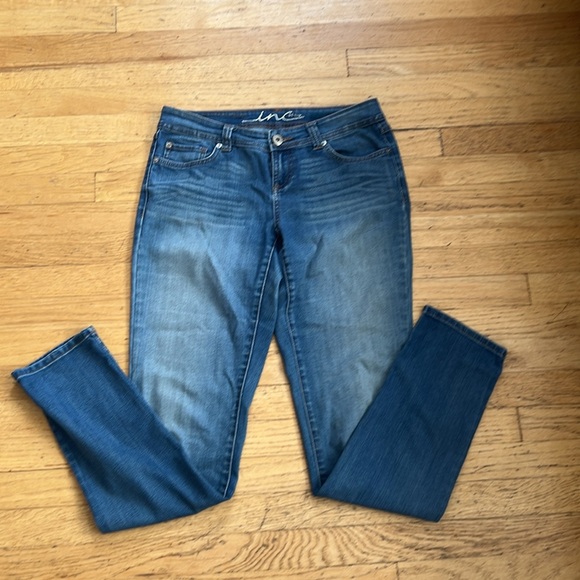 Inc Denim Straight Leg Regular Fit Jeans - Women’s Size 4L - Picture 16 of 16